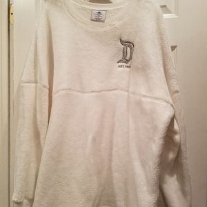 XL Fluffy White Sherpa Disney Spirit Jersey